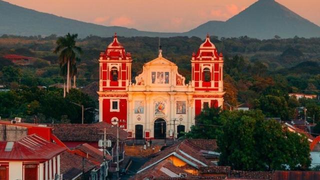 Nicaragua, land of lakes and volcanoes